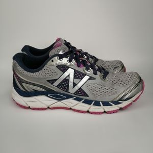 Womens New Balance 840 V3 Running Shoes US 7.5